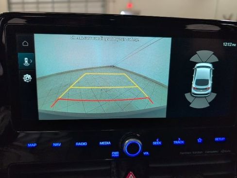 Used 2022 Hyundai Ioniq Limited image 25