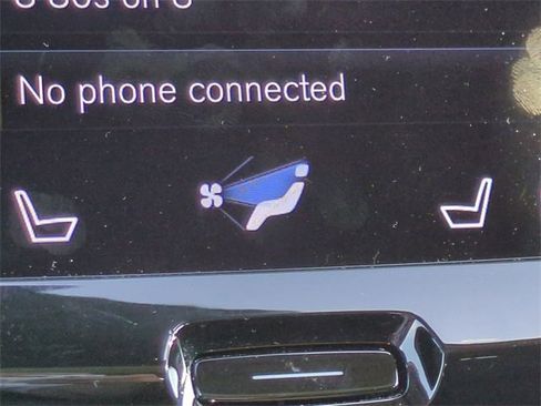 Used 2021 Volvo XC60 T5 Momentum w/ Premium Package image 23