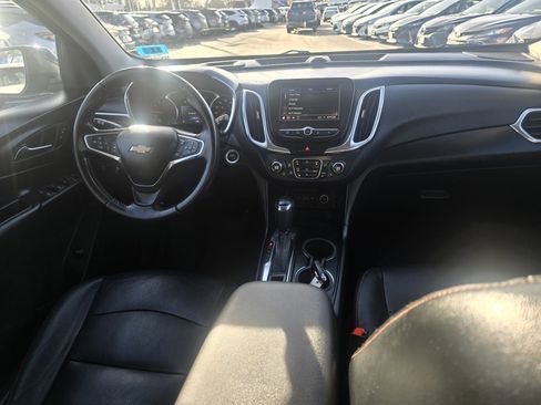Used 2020 Chevrolet Equinox LT w/ Driver Convenience Package image 15