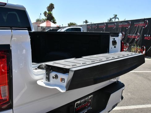 Used 2025 GMC Sierra 1500 AT4 AWD/4WD image 52