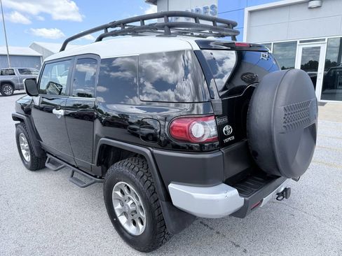 Used 2013 Toyota FJ Cruiser 4WD w/ Convenience Pkg image 7