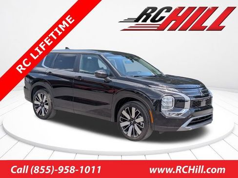 New 2026 Mitsubishi Outlander SE FWD image 1