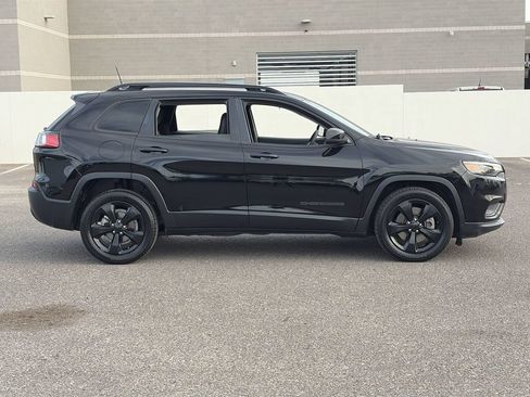 Used 2020 Jeep Cherokee Latitude Plus FWD image 6