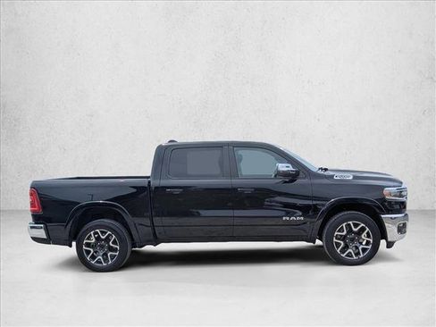 Used 2025 RAM 1500 Laramie AWD/4WD image 4