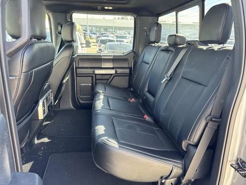 Used 2020 Ford F150 Lariat image 12