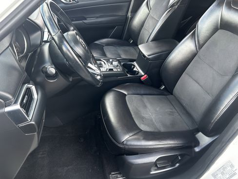 Used 2019 MAZDA CX-5 Touring image 18