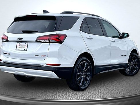 Used 2024 Chevrolet Equinox RS w/ RS Leather Package AWD/4WD image 2