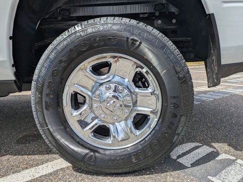 New 2025 RAM 2500 Tradesman AWD/4WD image 16
