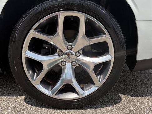 Used 2015 Dodge Challenger SXT Plus RWD image 29