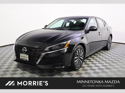 Used 2025 Nissan Altima 2.5 SV