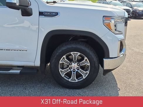 Used 2019 GMC Sierra 1500 SLT w/ SLT Convenience Package AWD/4WD image 9
