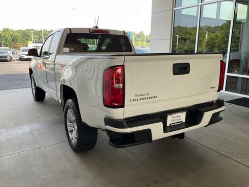 Used 2022 Chevrolet Colorado LT RWD image 18