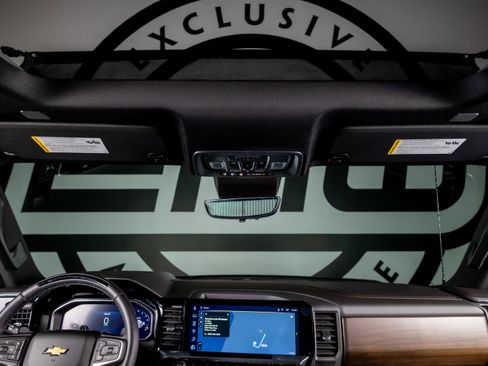 Used 2026 Chevrolet Silverado 1500 High Country image 9