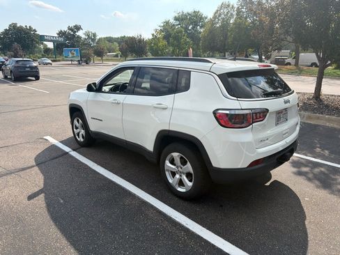 Used 2018 Jeep Compass Latitude w/ Popular Equipment Group AWD/4WD image 6