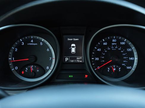 Used 2013 Hyundai Santa Fe Sport w/ Popular Equipment Pkg image 11