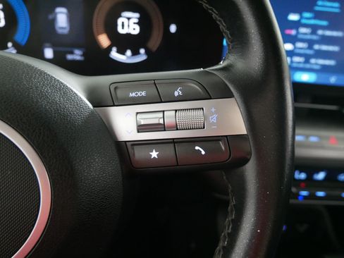 Used 2024 Hyundai Kona SEL AWD/4WD image 28