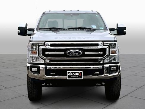 Used 2021 Ford F250 Lariat w/ Chrome Package image 4