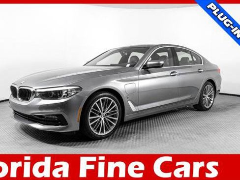 Used 2018 BMW 530e RWD image 1