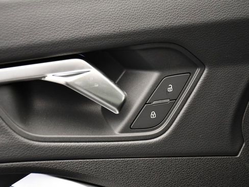 Used 2025 Audi Q3 2.0T Premium w/ Convenience Package image 35