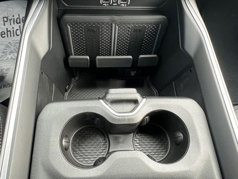New 2026 RAM 2500 Big Horn AWD/4WD image 21