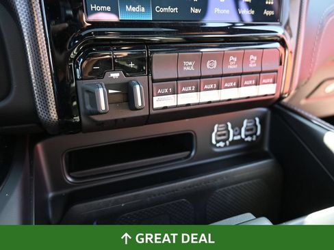 Used 2022 RAM 2500 Limited AWD/4WD image 28