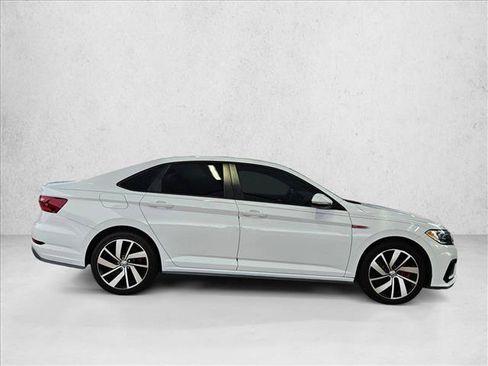Used 2021 Volkswagen Jetta GLI FWD image 4