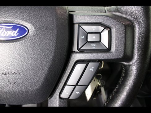 Used 2019 Ford F150 XLT w/ Equipment Group 302A Luxury AWD/4WD image 21