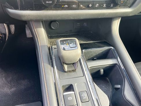 Used 2024 Nissan Pathfinder Rock Creek AWD/4WD image 16