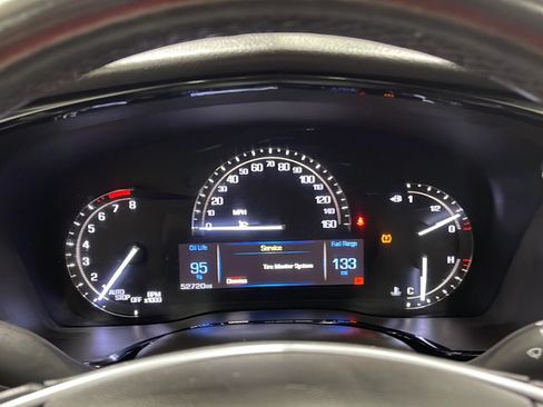 Used 2018 Cadillac XT5 Luxury w/ Driver Awareness Package FWD image 5