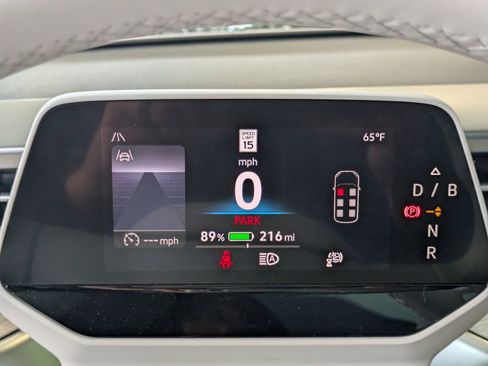 New 2025 Volkswagen ID. Buzz Pro S Plus image 24