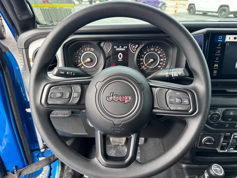 New 2026 Jeep Gladiator Sport image 14