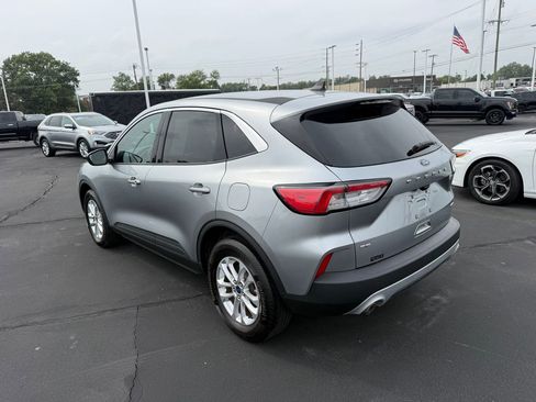 Used 2022 Ford Escape SE w/ Convenience Package image 4