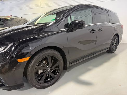 Used 2023 Honda Odyssey Sport image 25