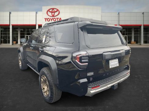 Certified 2025 Toyota 4Runner Trailhunter image 6