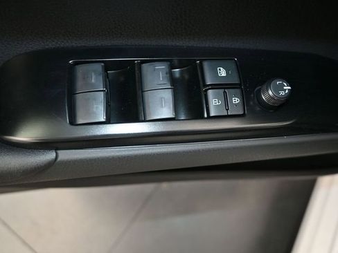 New 2026 Toyota Camry Hybrid w/ Multimedia Upgrade Package image 11