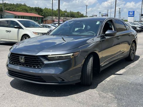 Certified 2023 Honda Accord EX image 4
