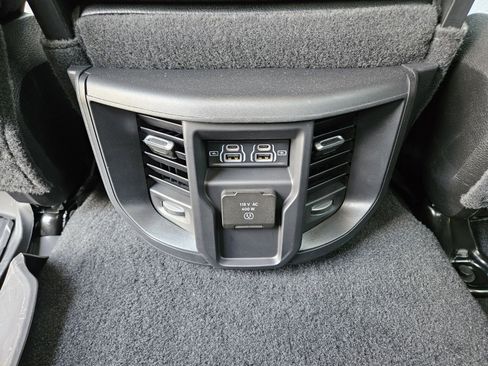 Used 2024 RAM 3500 Laramie AWD/4WD image 11