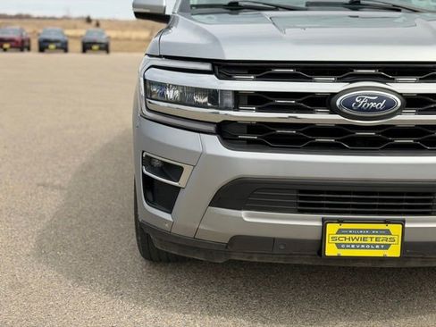 Used 2024 Ford Expedition Limited AWD/4WD image 4