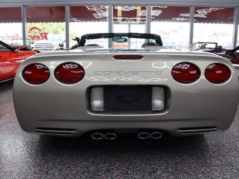 Used 1998 Chevrolet Corvette Convertible w/ Memory Pkg RWD image 4