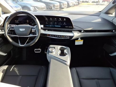 New 2026 Cadillac Optiq Sport 1 image 18