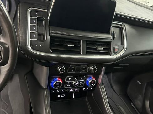 Used 2022 GMC Yukon SLT w/ SLT Premium Package AWD/4WD image 16