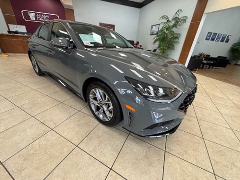 Used 2021 Hyundai Sonata SEL FWD image 3