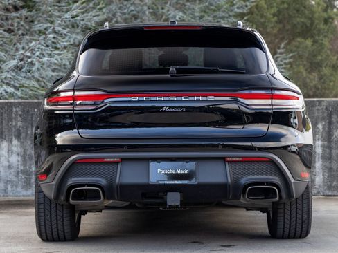 Certified 2025 Porsche Macan image 10