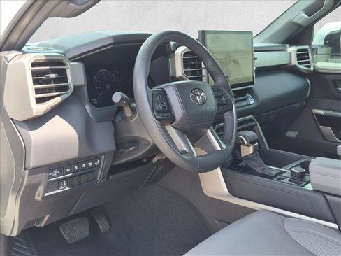 Certified 2025 Toyota Tundra Limited AWD/4WD image 10