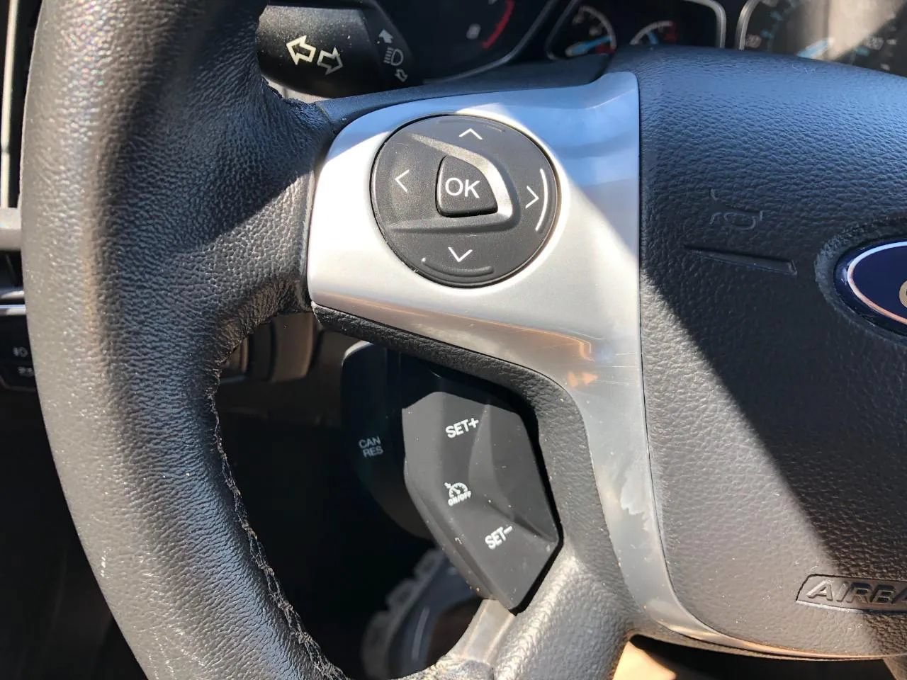 Used 2013 Ford Focus Titanium w/ Titanium Handling Pkg FWD image 18