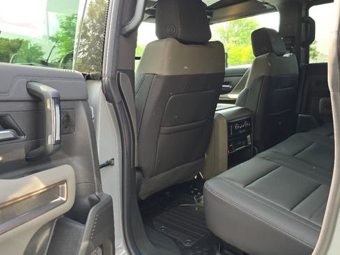 New 2025 GMC Hummer EV 2X image 5