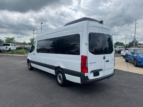 Used 2025 Mercedes-Benz Sprinter 2500 image 3