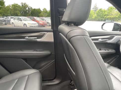 Used 2022 Cadillac XT6 Sport AWD/4WD image 16