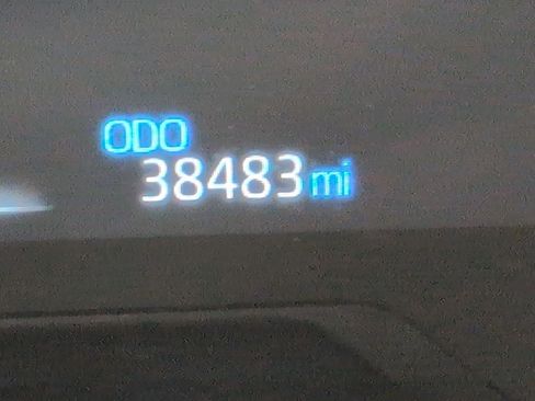 Used 2025 Toyota RAV4 LE AWD/4WD image 2