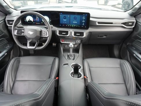 Certified 2025 Ford Mustang Premium image 17